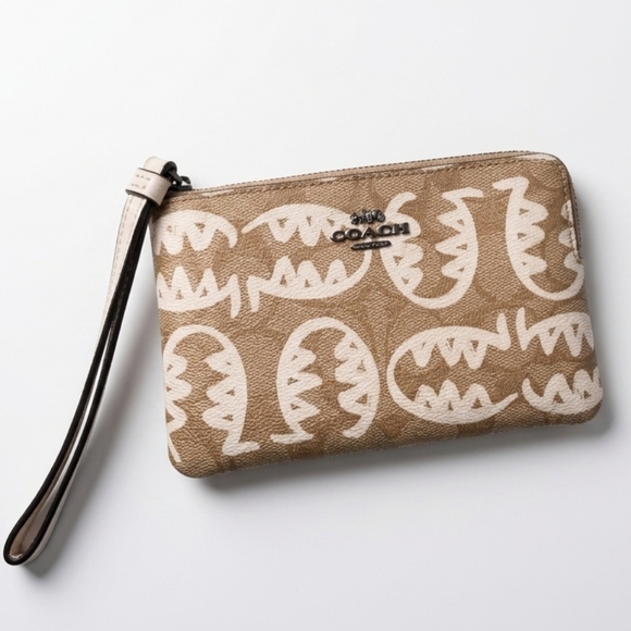 Coach Handbags - Coach Rexy By Guang Yu Corner Zip Wristlet